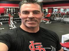 
      
      Jim Edmonds shuts down date rumours with nanny Carly Wilson...
      
      