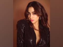 
      
      Janhvi Kapoor recreates viral 'Bigg Boss' meme
      
      