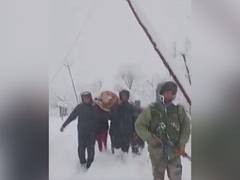 
      
      J-K: Chinar Corps safely evacuates pregnant lady amid heavy...
      
      