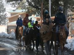 
      
      Tourists throng resorts, hotels in J-K's Pahalgam
      
      