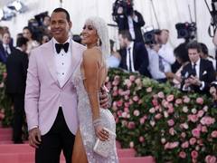 
      
      Jennifer Lopez, Alex Rodriguez arrive in style at 2019 Met Gala
      
      