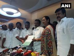 
      
      DMDK joins BJP-AIADNK-PMK alliance in Tamil Nadu 
      
      