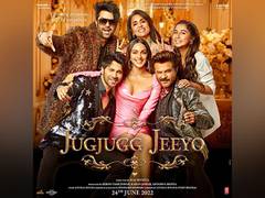 
      
       'Jug jugg Jeeyo' mints Rs 9.28 crore on Day 1
      
      