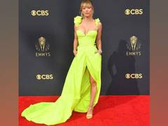 
      
      Kaley Cuoco remembers 'super dark time' amid Karl Cook divorce
      
      