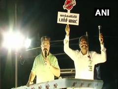 
      
      Kamal Haasan stirs row calling Godse 'first Hindu terrorist'
      
      