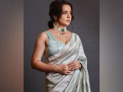 
      
      Kangana Ranaut shares post taking a dig at Mahatma Gandhi...
      
      