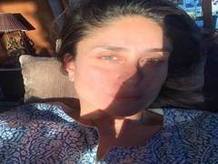 
      
      Kareena spends Sunday in the sun 
      
      