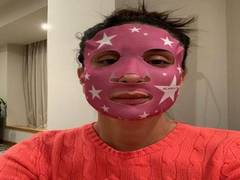 
      
      Kareena Kapoor gives herself post-Holi pampering session
      
      