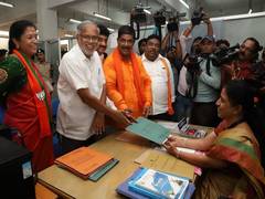 
      
      K'taka bypolls : K Gopalaiah, Byrathi Basavaraj file...
      
      
