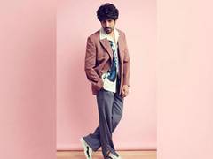 
      
      Kartik Aaryan shares birthday selfie, receives wishes from...
      
      