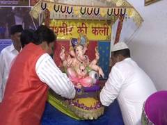 
      
      Mumbaikars celebrate Ganesh Chaturthi with theme "Kashmir Ki Kali"
      
      