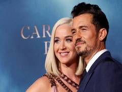 
      
      Katy Perry, Orlando Bloom planning a December wedding!
      
      