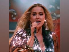 
      
      Katy Perry dedicates AMA performance to her father
      
      