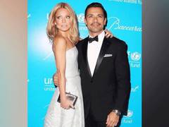 
      
      Kelly Ripa, Mark Consuelos celebrate 25th anniversary with...
      
      