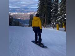 
      
      Kendall Jenner grooves on skating during snow-filled getaway
      
      