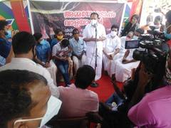 
      
      Parents of Walayar sisters go on protest demand HC monitored...
      
      
