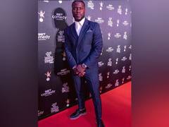 
      
      Kevin Hart steps out with wife amid speedy recovery from car...
      
      