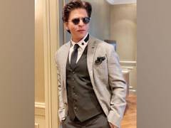 
      
      Celebrities share heartfelt birthday wishes for Shah Rukh Khan
      
      