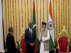 
      
      Maldives President meets Maharashtra Governor in Mumbai
      
      