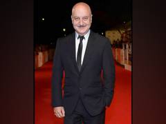 
      
      Here's how Anupam Kher wished everyone on World Pheran Day 
      
      