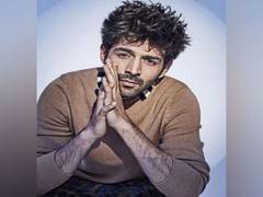 
      
      Kartik Aaryan bonds over game of table tennis with sister
      
      