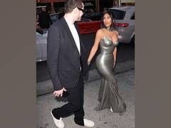 
      
      Kim Kardashian posts PDA pics with Pete Davidson
      
      