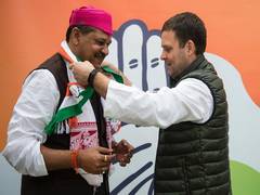 
      
      Congress fields cricketer-turned-politician Kirti Azad from...
      
      