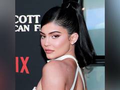
      
      Kylie Jenner flaunts 'growing' baby bump in sizzling picture
      
      
