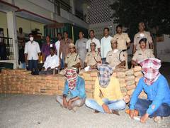 
      
      3 held with 340 kg ganja in Karnataka's Kalaburagi 
      
      
