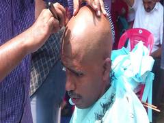 
      
      KHRA workers tonsure heads to protest against fuel price hike
      
      