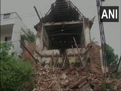 
      
      Kerala: 600-year-old Kochi synagogue collapses 
      
      