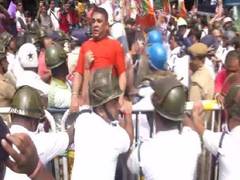 
      
      WB: Bharatiya Janata Yuva Morcha protest against high...
      
      