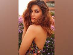 
      
      Kriti Sanon channels motivational thoughts through her poetic...
      
      