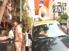 
      
      Mumbai police detain MNS leader for 'playing Hanuman Chalisa'
      
      