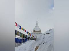 
      
      Mercury drops in Ladakh as Leh freezes at -10 degrees Celsius 
      
      