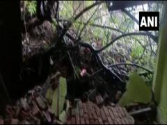 
      
      Landslide hits Mumbai's Ghatkopar area, house collapses
      
      