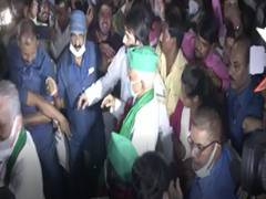 
      
      Lalu Prasad Yadav reaches Patna, to campaign for by-elections...
      
      