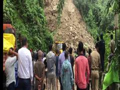 
      
      West Bengal-Sikkim highway blocked due to landslide
      
      