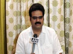
      
      Andhra Pradesh: BJP leader Dinakar condemns attack on journalists
      
      