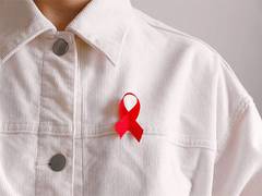 
      
      Immune system uses two-step verification to defend against HIV
      
      