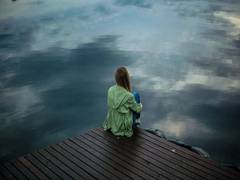
    Study finds loneliness associated with reduced trust
    
