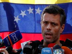 
      
      Venezuela opposition leader Leopoldo Lopez says he met...
      
      