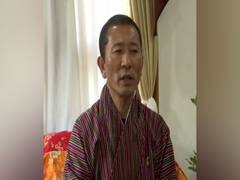 
      
      Bhutanese PM lauds ISRO's hard work for Chandryaan 2
      
      