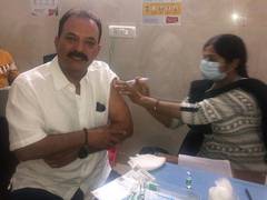 
      
      Former Indian cricketer Madan Lal gets first dose of COVID-19...
      
      