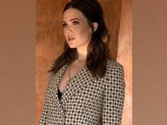 
      
      Mandy Moore shoots for 'This Is Us' 1 month after welcoming...
      
      