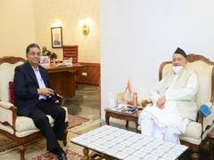 
      
      New Chief Secretary Sanjay Kumar meets Maharashtra Governor
      
      