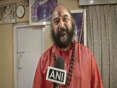
      
      Mahant Giri supports decision to cancel Amarnath Yatra,...
      
      