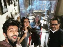 
      
      Kartik Aaryan welcomes Tabu back on sets of 'Bhool Bhulaiyaa...
      
      