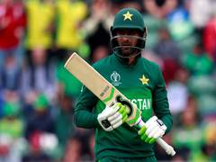 
      
      T20 World Cup: Shoaib Malik replaces injured Sohaib Maqsood...
      
      