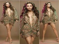 
      
      Malaika Arora welcomes 2020 with Jennifer Lopez look 
      
      